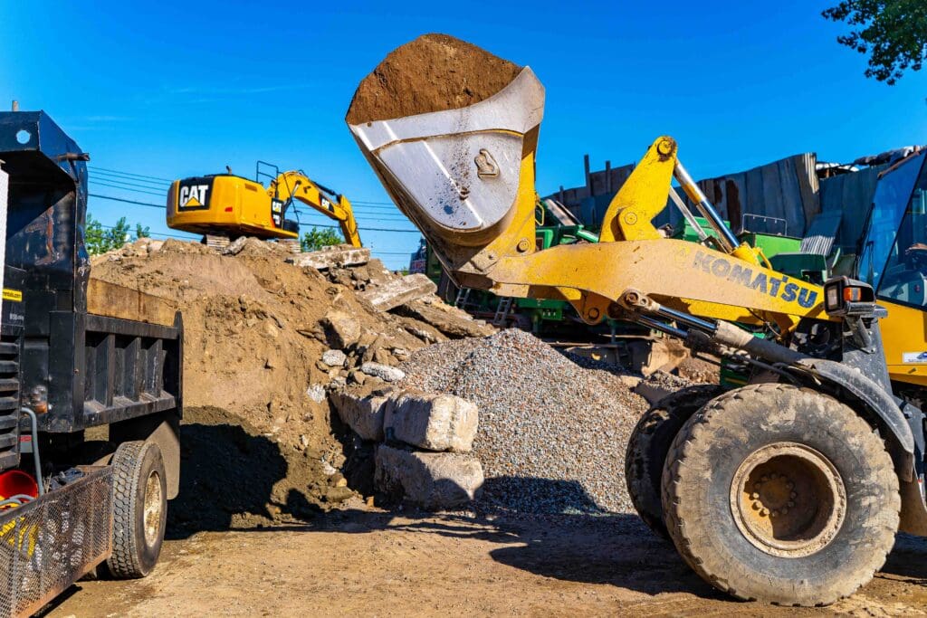 PAY LOADER AT WORK